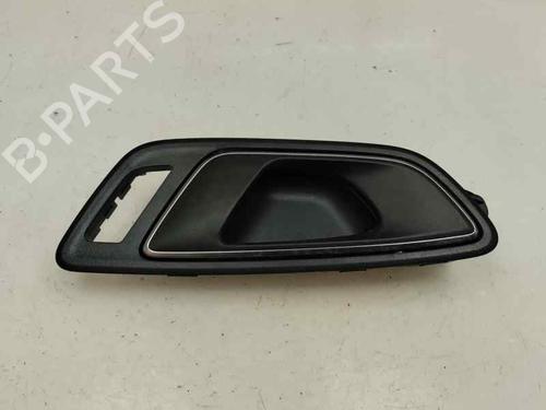 Used Front left interior door handle SEAT ATECA (KH7, KHP) [2016-2025]  21394522