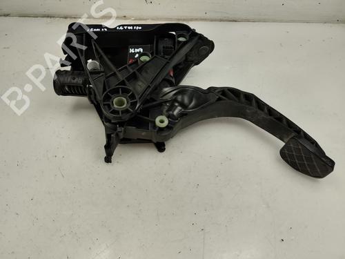 Used Clutch pedal SEAT LEON (5F1) [2012-2021]  21271308