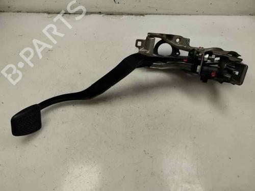 Used Clutch pedal TOYOTA AURIS Estate (_E18_) 2.0 D-4D (ADE186_) (124 hp) 30541150