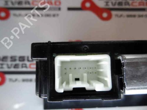 Used Display monitor VOLVO C30 (533) 2.0 D (136 hp) 3450205