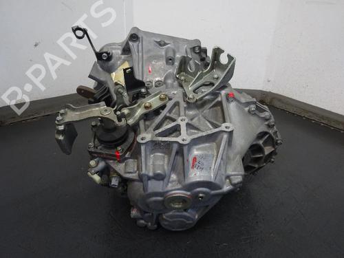 Used Gearbox TOYOTA AVENSIS (_T25_) 2.2 D-4D (ADT251_, ADT251R) (150 hp) 10925723