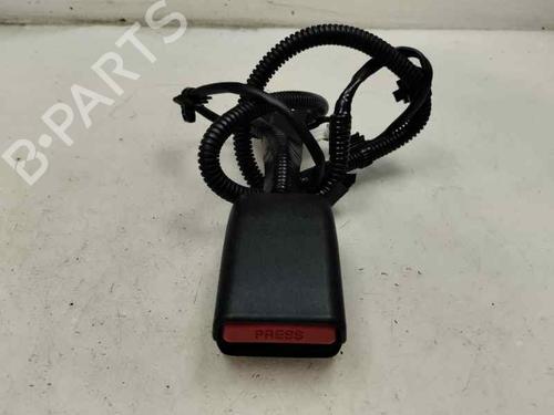 Used Seat buckle TOYOTA YARIS (_P13_) 1.0 (KSP130_, KSP130) (69 hp) 31826791