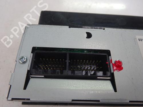 Used Display monitor MITSUBISHI GRANDIS (NA_W) 2.0 DI-D (NA8W) (136 hp) 10988011