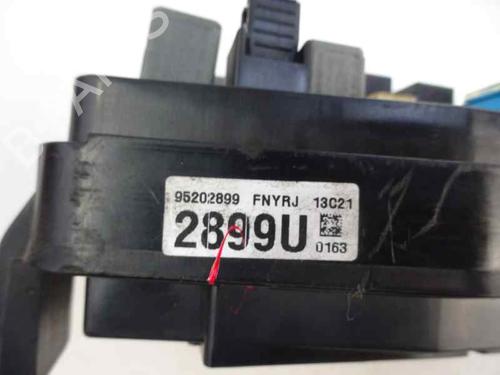 Used Fuse box CHEVROLET CAPTIVA (C100, C140) 2.2 D (163 hp) 9850882