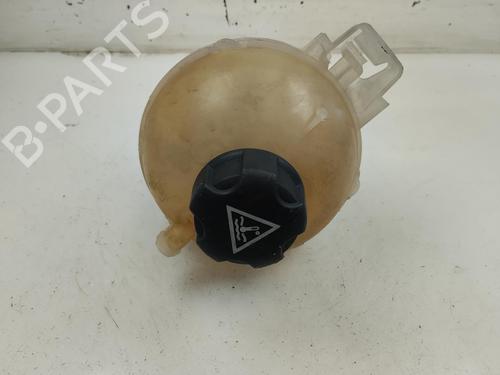 Used Expansion tank PEUGEOT 308 II (LB_, LP_, LW_, LH_, L3_) [2013-2021]  17547180