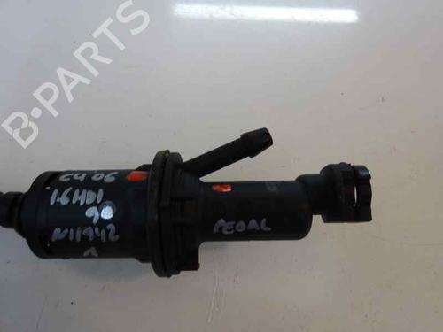 Used Clutch slave cylinder CITROËN C4 I (LC_) 1.6 HDi (90 hp) 14173068