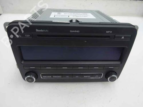 Used Radio SKODA FABIA II (542) 1.6 TDI (105 hp) 5613898