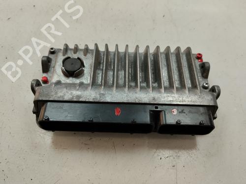 Used Engine control unit (ECU) TOYOTA YARIS (_P13_) 1.5 Hybrid (NHP130_, NHP130) (101 hp) 19483152