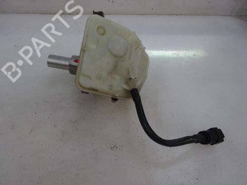 Used Brake master cylinder Brake master cylinder 10496895 10496895