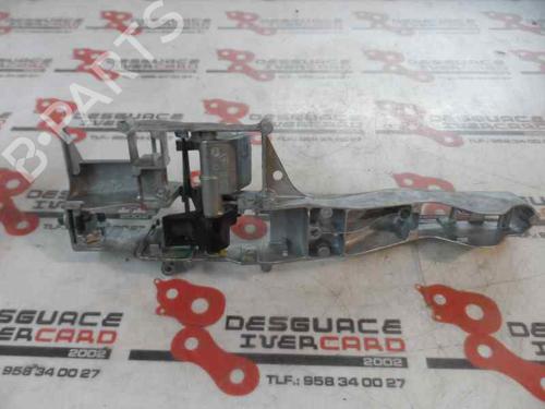 Used Front left interior door handle Front left interior door handle 3213289 3213289