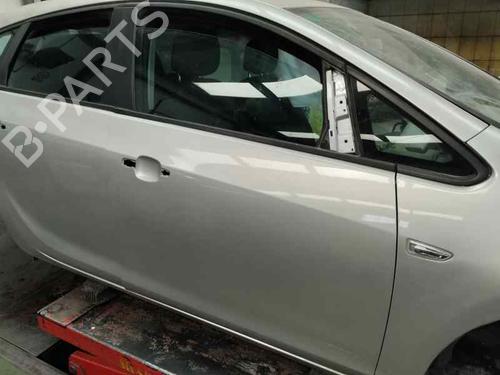Used Right front door OPEL ASTRA J (P10) 1.7 CDTI (68) (125 hp) 29123300