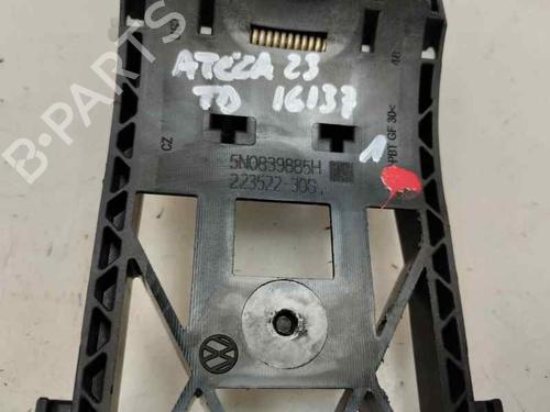 rear-right-exterior-door-handle-seat-ateca-kh7-khp-5n0-839-885-h-2023-2016-21394515 main image