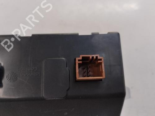 Multifunctionele display Multifunctionele display 15506225 15506225