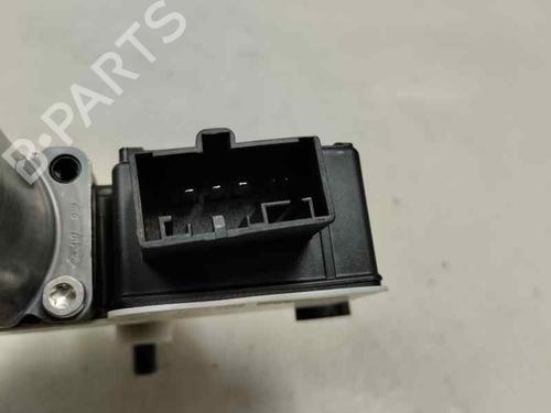 Rudehejsemotor bagstkærm venstre SEAT ARONA (KJ7, KJP) 1.0 TSI (110 hp) 22183889