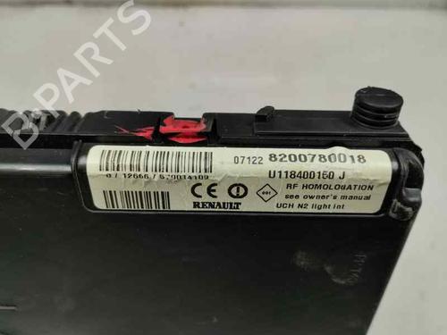 Used Fuse box RENAULT SCÉNIC II (JM0/1_) 1.9 dCi (JM14) (131 hp) 21395148