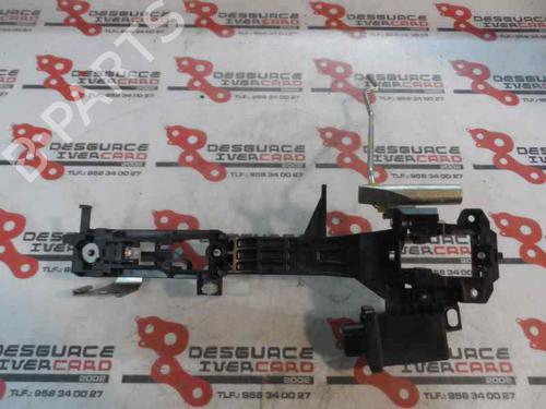 Used Front left interior door handle Front left interior door handle 3213272 3213272