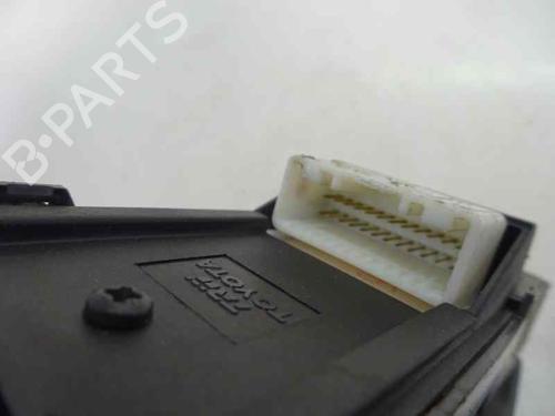 Used Left front window switch TOYOTA COROLLA (_E12_) 2.0 D-4D (CDE120R, CDE120L_) (116 hp) 8509347