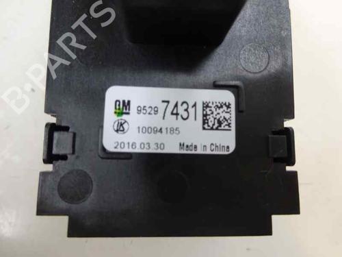 Used Headlight switch OPEL MOKKA / MOKKA X (J13) 1.6 CDTI 4x4 (_76) (136 hp) 9721510
