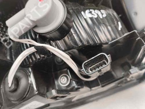 Used Right taillight RENAULT CLIO V (B7_) 1.5 Blue dCi 100 (B7AD) (101 hp) 26555963