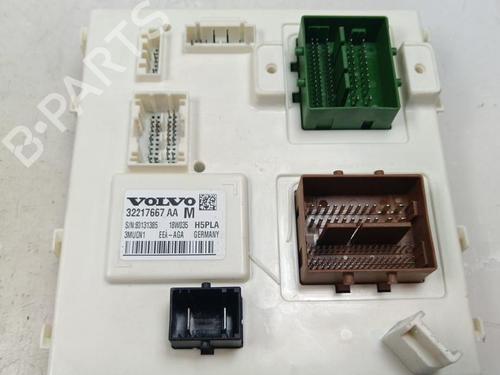 Fuse box VOLVO XC60 II (246) D4 AWD | BP30541537E1 - Image 2