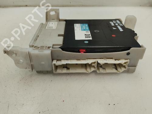 Used Fuse box TOYOTA YARIS (_P13_) 1.5 Hybrid (NHP130_, NHP130) (101 hp) 19483139