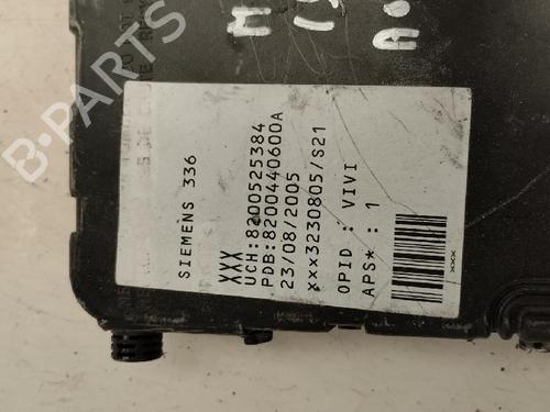 Used Fuse box Fuse box 13041024 13041024
