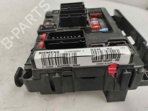 Used Fuse box Fuse box 27870860 27870860