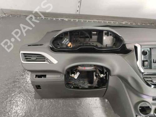 Salpicadero PEUGEOT 2008 I (CU_) 1.2 THP 110 / PureTech 110 | BP30540476C46 