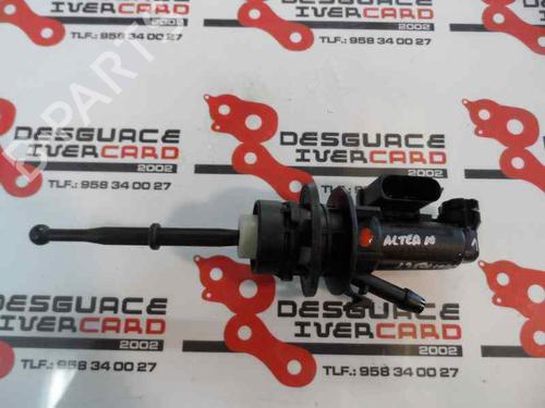 Clutch slave cylinder SEAT ALTEA (5P1) 1.9 TDI | BP14171973M113