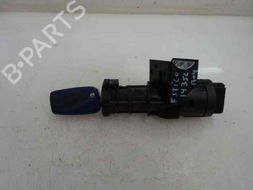 Used Ignition barrel FIAT STILO (192_) 1.9 D Multijet (100 hp) 7167364