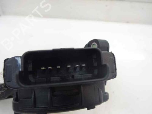 Pedal PEUGEOT 2008 I (CU_) 1.6 BlueHDi 120 (120 hp) 9364904