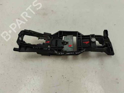Used Front left exterior door handle MERCEDES-BENZ CLK (C209) CLK 270 CDI (209.316) (170 hp) 26567838