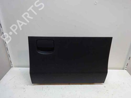 Used Glove box TOYOTA YARIS (_P9_) 1.4 D-4D (NLP90_, NLP90R) (90 hp) 1030392