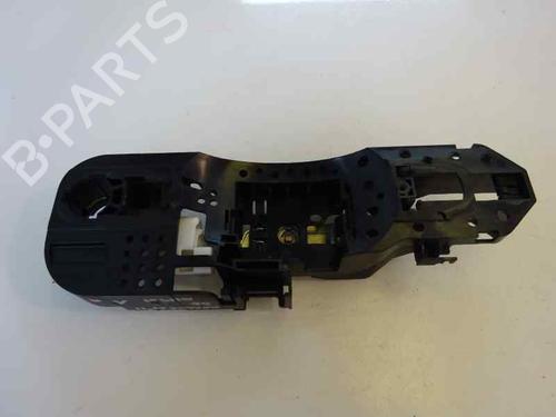 Used Front right interior door handle Front right interior door handle 3213277 3213277