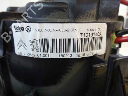 Used Heater blower motor Heater blower motor PEUGEOT 208 I (CA_, CC_) 1.4 HDi (68 hp) 2330673 2330673