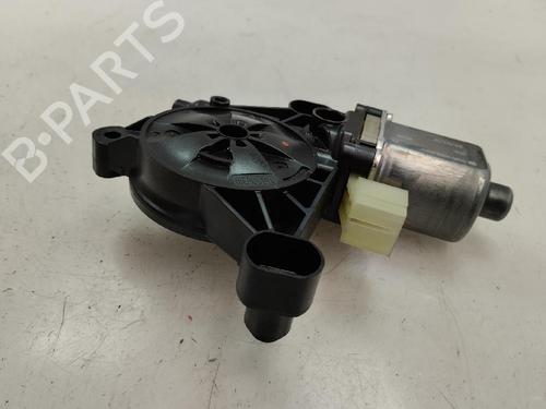 Rudehejsemotor bagstkærm højre AUDI A3 (8V1, 8VK) 1.5 TFSI (150 hp) 19807714