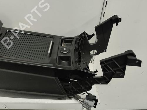 Used Armrest / Center console Armrest / Center console FORD KUGA II (DM2) 1.5 EcoBoost (120 hp) 12455973 12455973