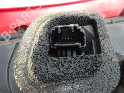 Used Right taillight PEUGEOT 107 (PM_, PN_) 1.0 (68 hp) 6465935