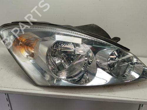 Used Right headlight Right headlight KIA CEE'D SW (ED) 1.6 CRDi 115 (115 hp) 35745521 35745521