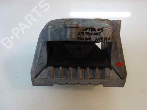 Used Engine mount Engine mount 8796861 8796861