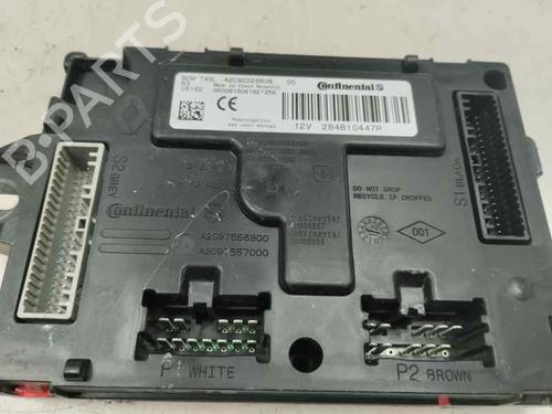Used Fuse box Fuse box 26561305 26561305