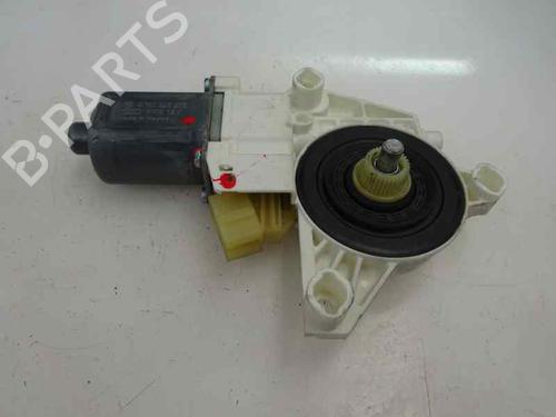 Rudehejsemotor forskærm højre MERCEDES-BENZ M-CLASS (W164) ML 300 CDI 4-matic (164.120) (190 hp) 9809690