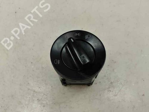 Used Headlight switch VW GOLF IV (1J1) [1997-2008]  26561212