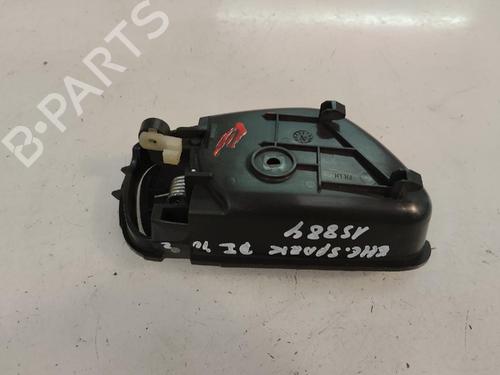 Used Front left interior door handle Front left interior door handle 17096820 17096820