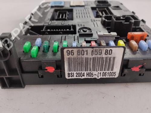 Fuse box PEUGEOT 307 (3A/C) 1.6 HDi 110 | BP13250981E1