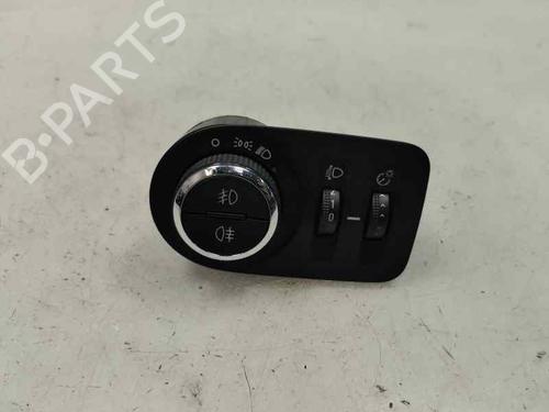 Used Headlight switch OPEL CORSA E (X15) 1.4 (08, 68) (90 hp) 26555595