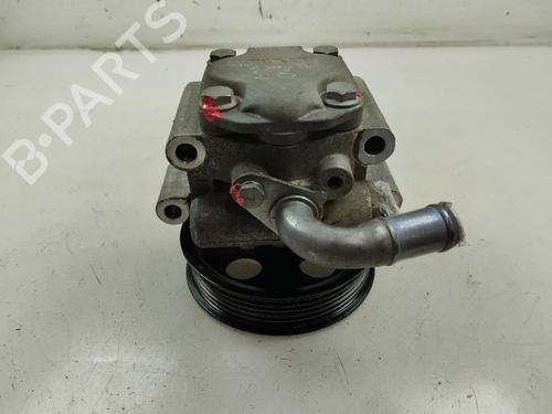 Used Steering pump FORD FIESTA V (JH_, JD_) [2001-2014]  17728597