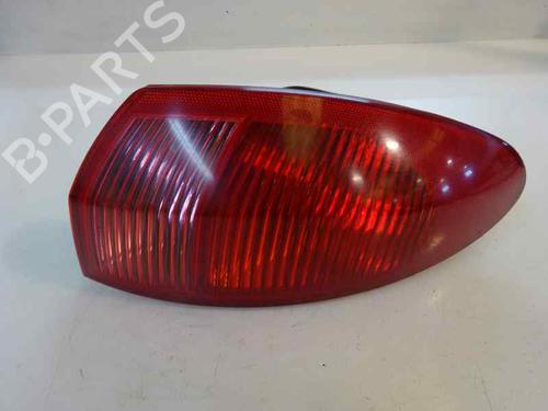 Used Right taillight ALFA ROMEO 147 (937_) 1.9 JTD (937.AXD1A, 937.BXD1A, 937.AXV1A, 937.BXB1A,... (115 hp) 2521565