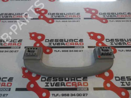 Venstre foran invendig håndtak BMW 3 (E90) 318 d (143 hp) 3212984