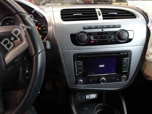 Front windshield wiper arm SEAT LEON (1P1) 1.6 TDI | BP8695782C143 